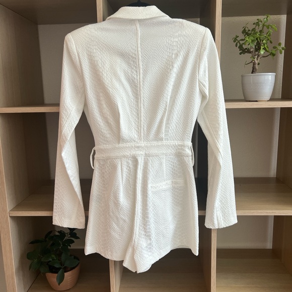 NWT XS REVOLVE HARLEY ROMPER IN IVORY MICHAEL COSTELLO - Picture 6 of 6